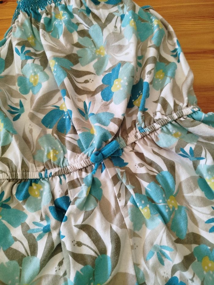 2 vêtements Fille 4ans - photo numéro 3