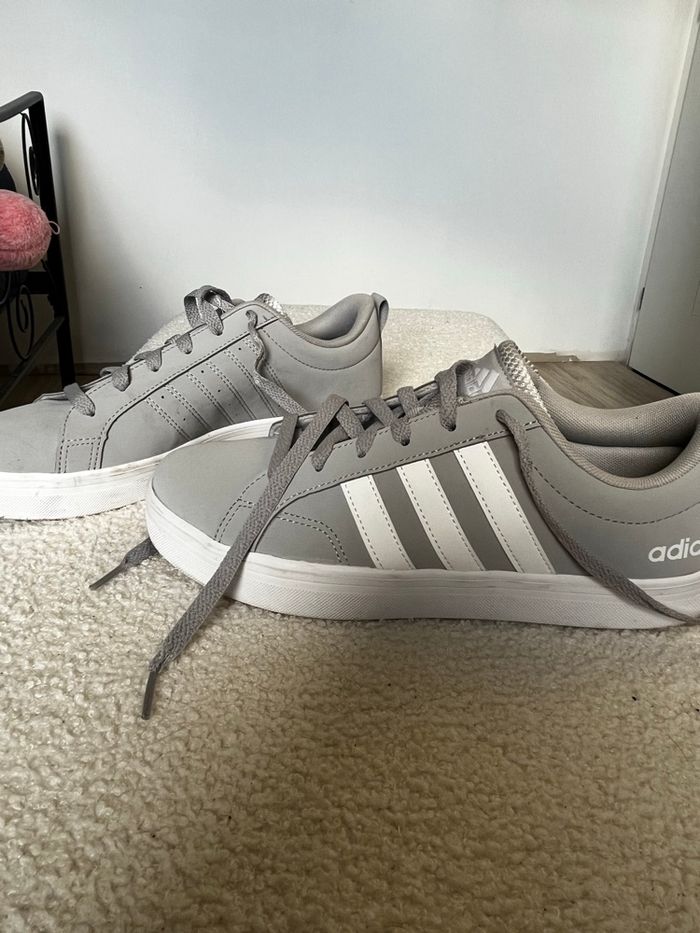 Chaussure adidas - photo numéro 4