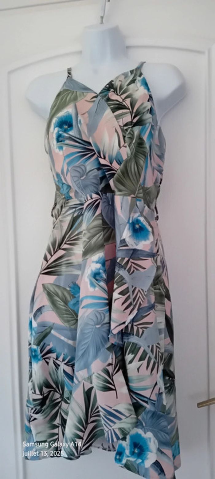Robe estivale bas volanté ouvert imprimé fleurs zhu su feng femme M