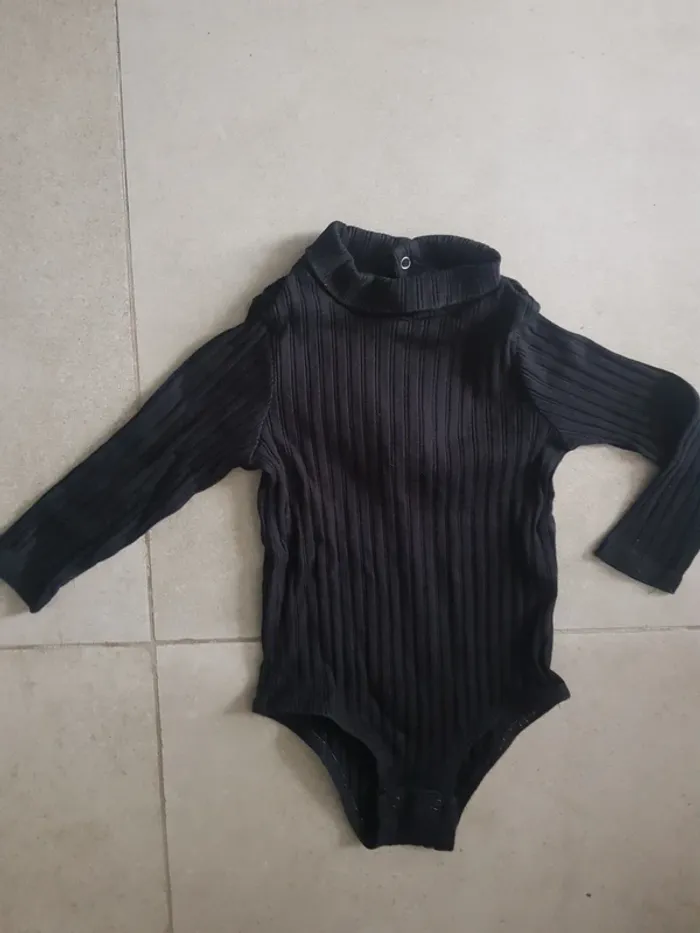 Bodie fille de taille 18mois