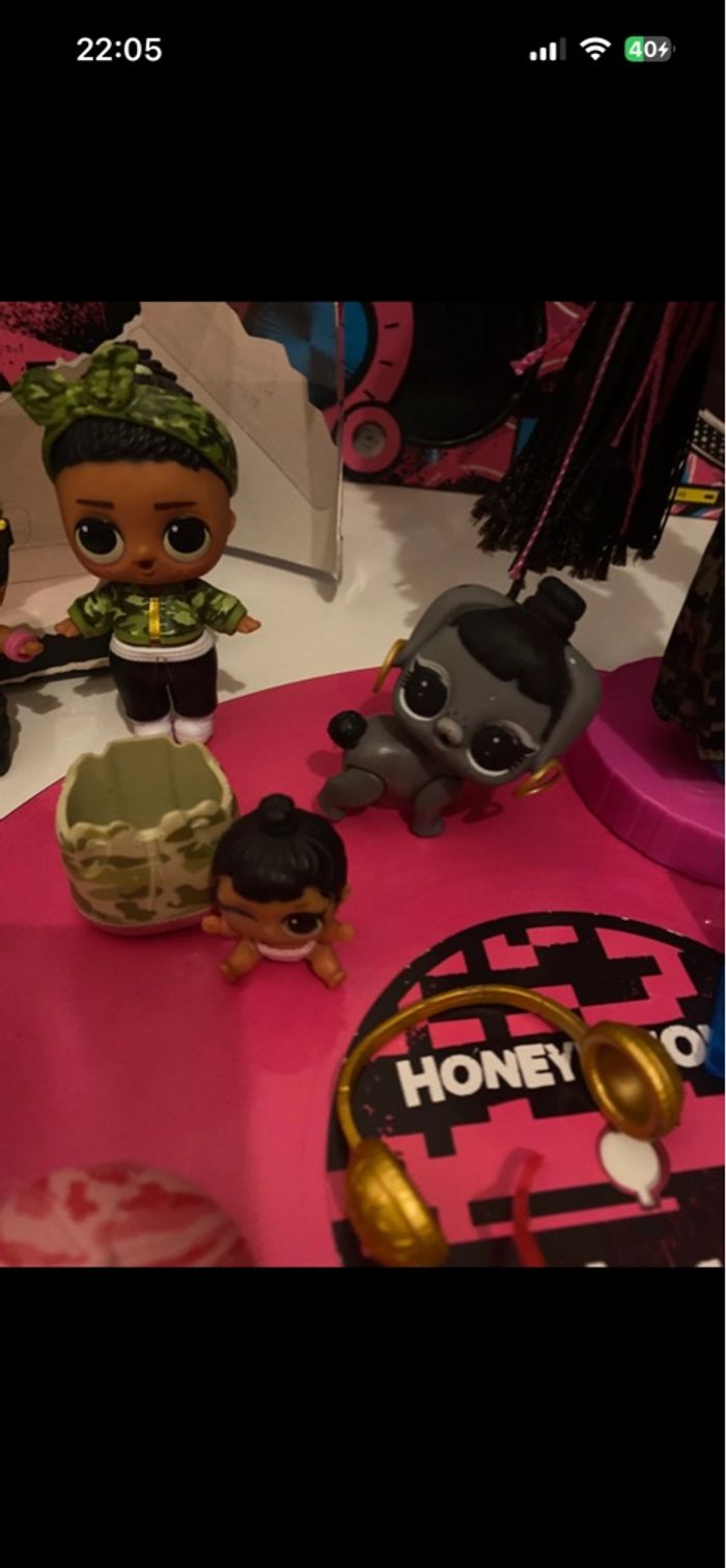 LOL OMG REMIX MUSIC HONEYLICIOUS  NEW2020/2021 + LOL OMG REMIX MUSIC HONEYLICIOUS FAMILY HONEY BUN BOI LIL PETS BBs RARA NUOVA - photo numéro 4