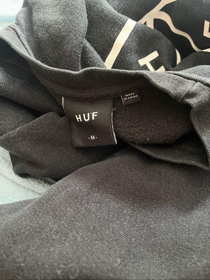 Pull HUF - photo numéro 3