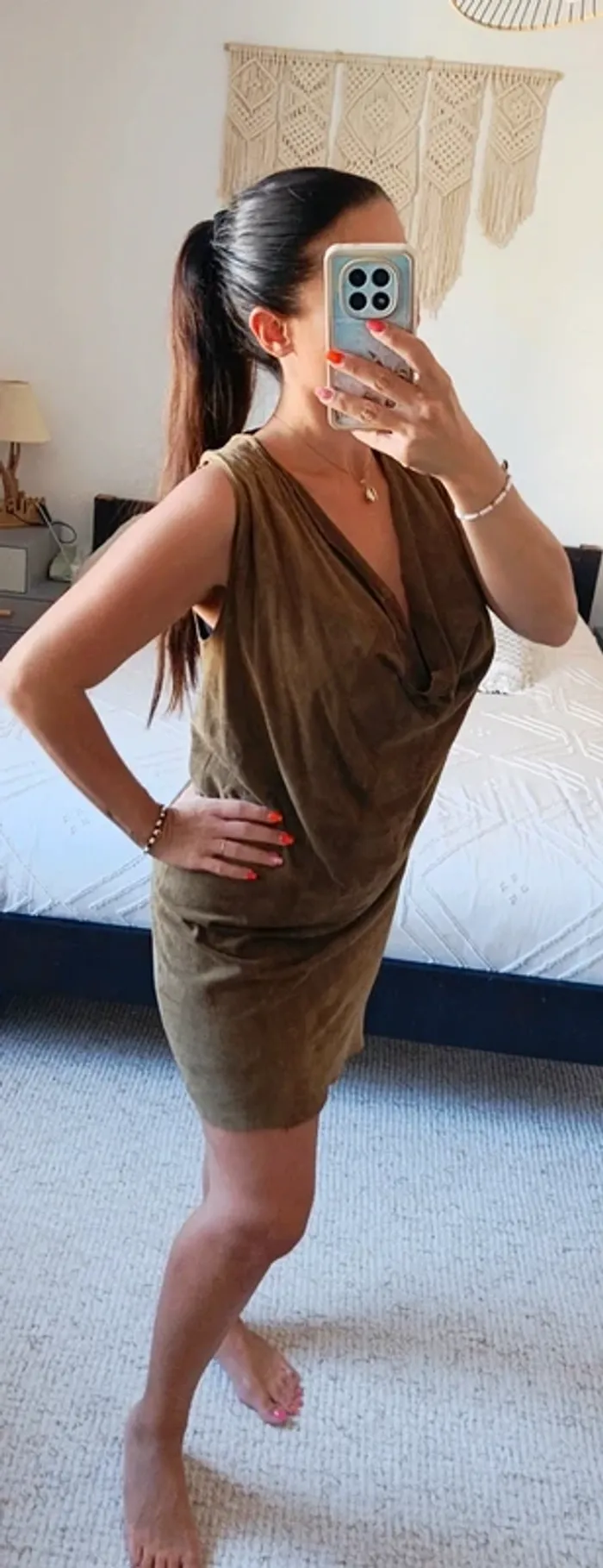 Robe en daim 100% velours de chèvre Kookaï T1 marron - photo numéro 3