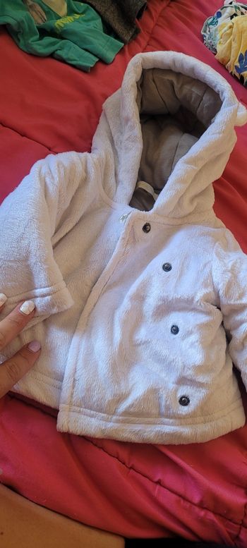 Veste bébé taille 1 mois