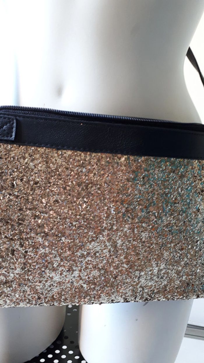Pochette bandoulière dorée et noire à paillette kiabi - photo numéro 5
