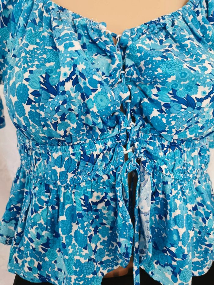 Top bleu - blanc. Taille 40. Fb Sister - photo numéro 2