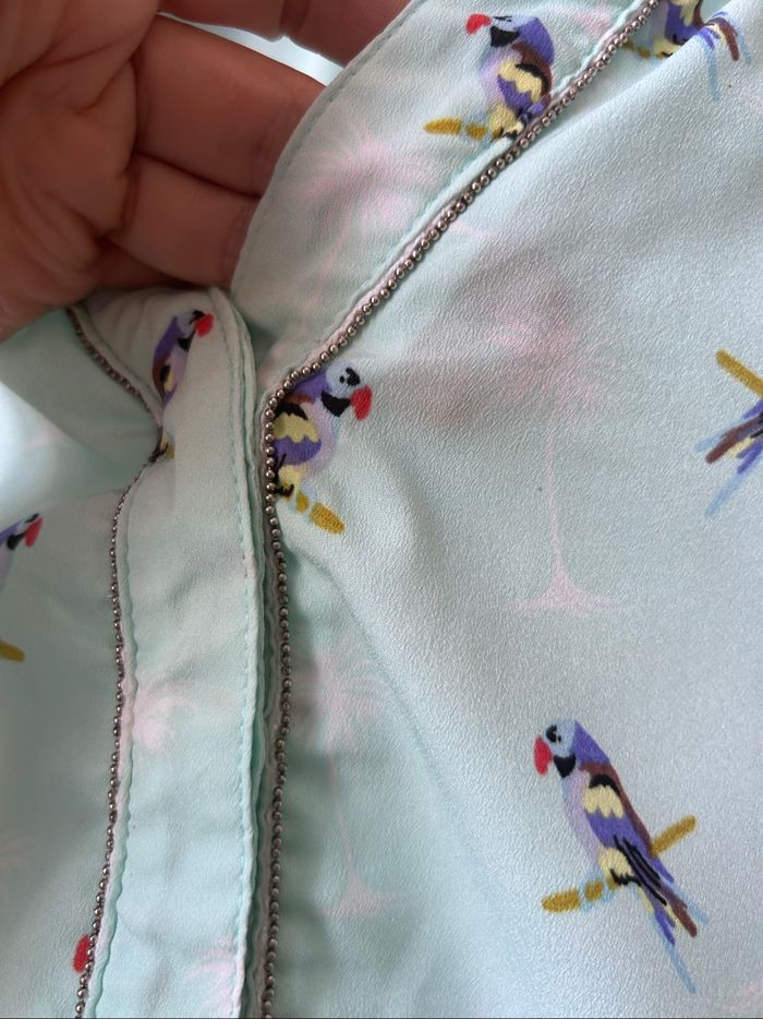 Blouse manches courtes, motifs  perroquets - photo numéro 3