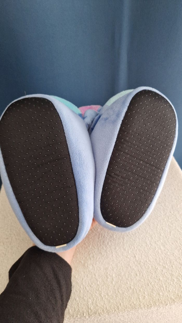 Chaussons Stitch pointure 30/31 - photo numéro 5
