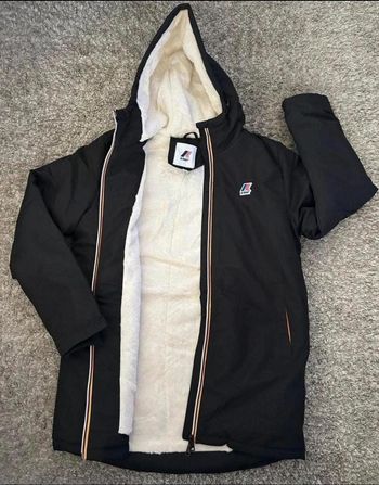 Super veste k-way neuve jamais portée Taille L, parfaite pour l'hiver l'envoi rapide