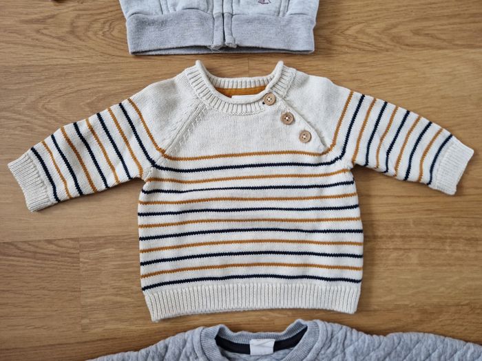 Lot 3 pulls 3 mois - photo numéro 3