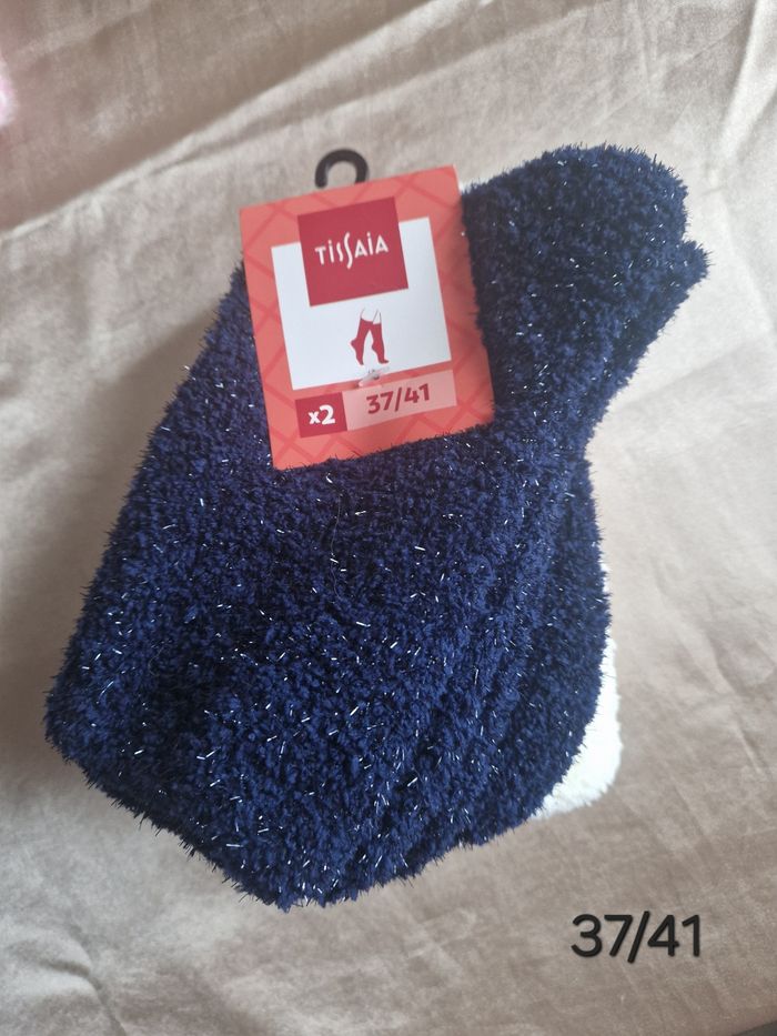 Lot de chaussettes + chaussons antidérapantsLot de chaussettes + chaussons antidérapants

Différentes tailles (indiqué sur les photos) :

 - chaussons antidérapants x2 - 36/40
 - chaussette renard - 31/34
 - chaussette pingouin - 36-38
 - 2 pair - photo numéro 9