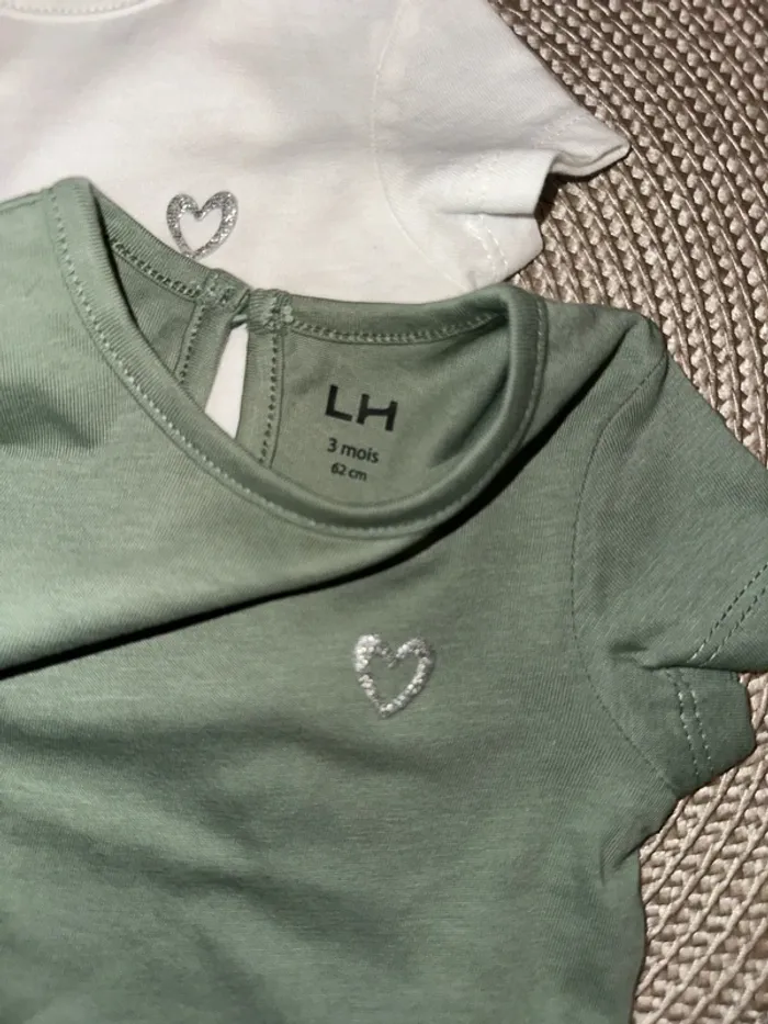 Lot de 3 tee-shirt neuf - 3 mois. - photo numéro 2