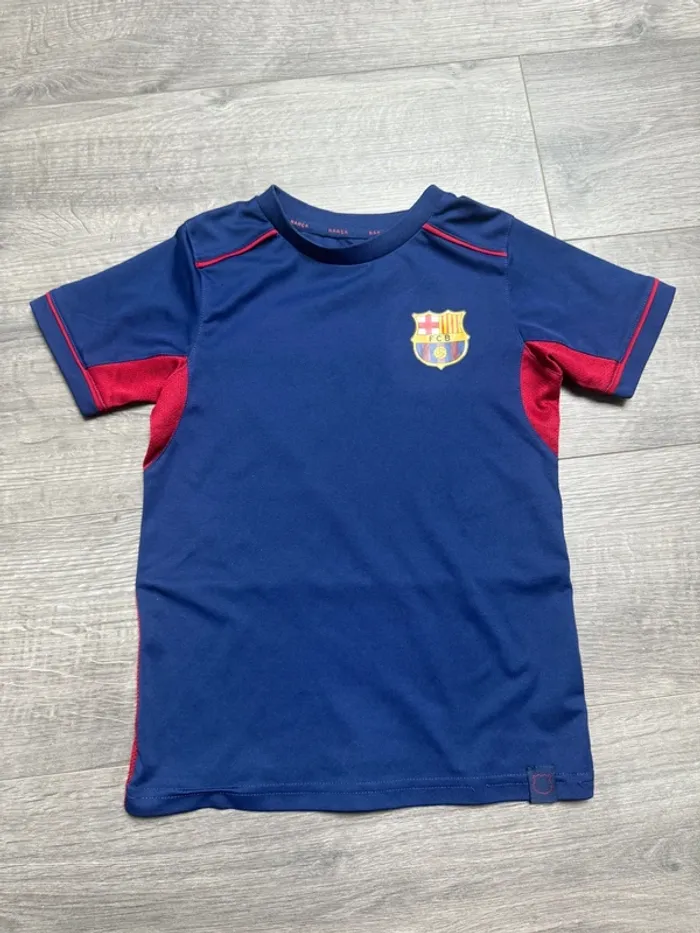 Maillot sport Barça taille 8 ans