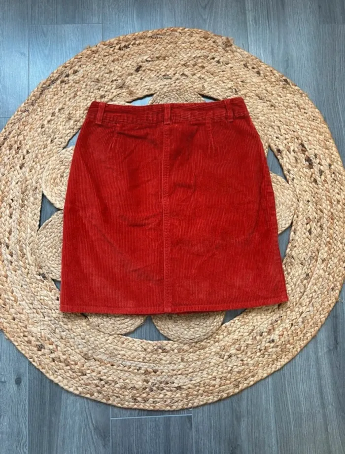 Jupe en velours Kiabi taille XS - photo numéro 2