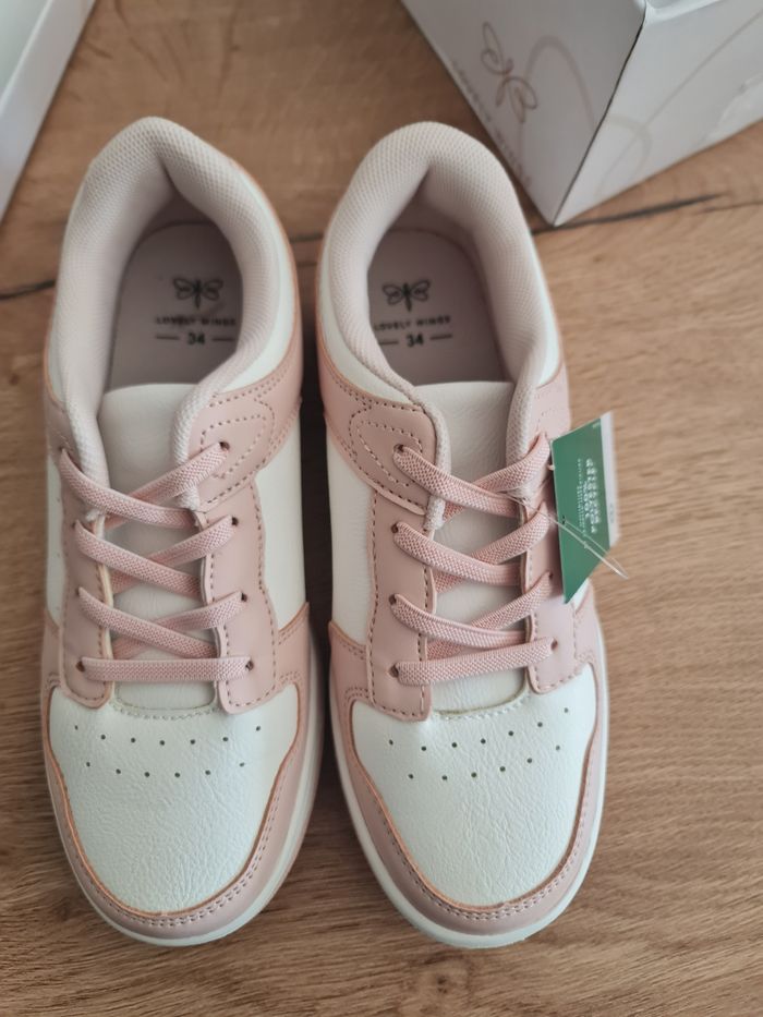 Baskets neuves