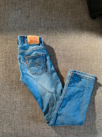Jean Levi’s 511 Slim – Garçon – Taille 10 ans – Parfait état