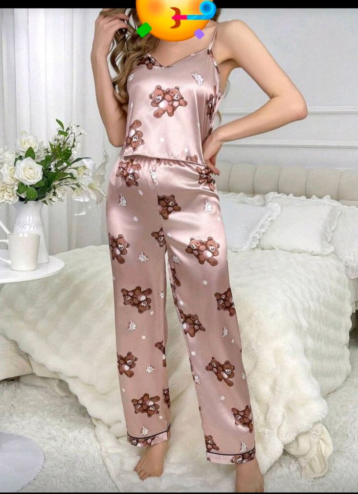 Pyjama de nuit en satin