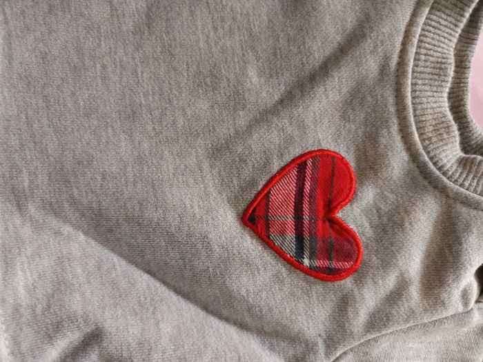 Robe sweat coeur 6 mois - photo numéro 3