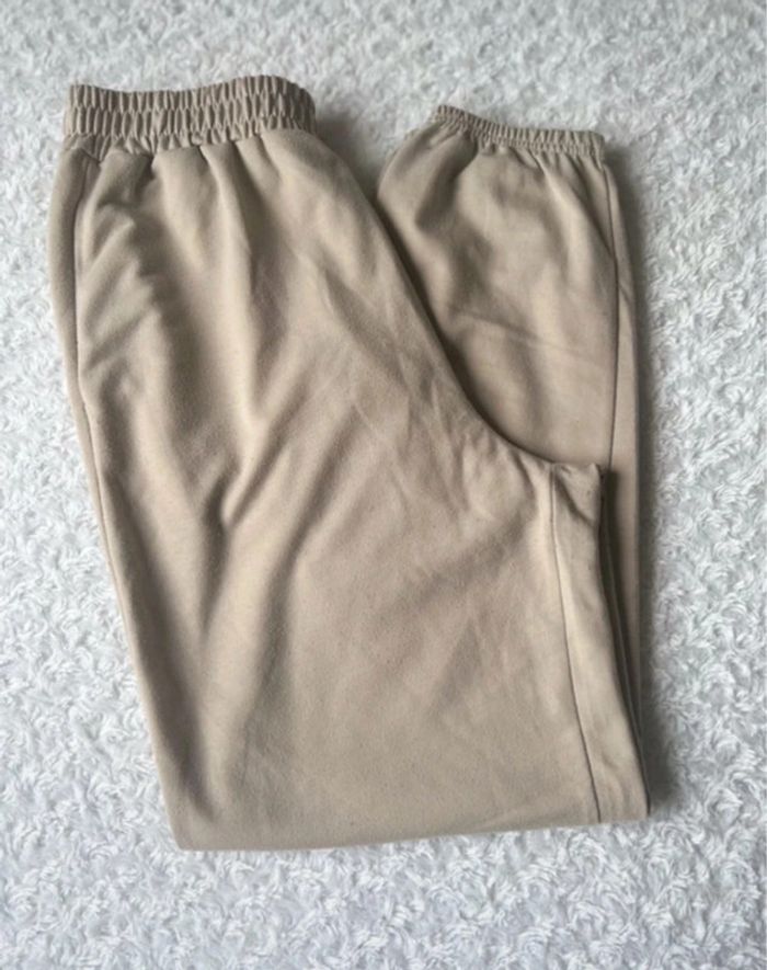 Pantalon beige taille 40