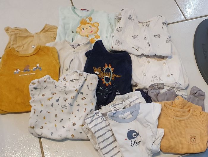 Lot bébé 1 mois garçons - photo numéro 2