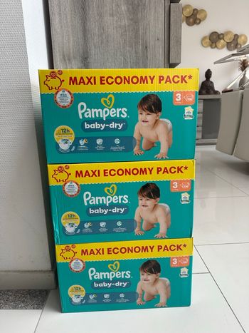 📦 Lot de 3 cartons – Pampers Baby-Dry Taille 3