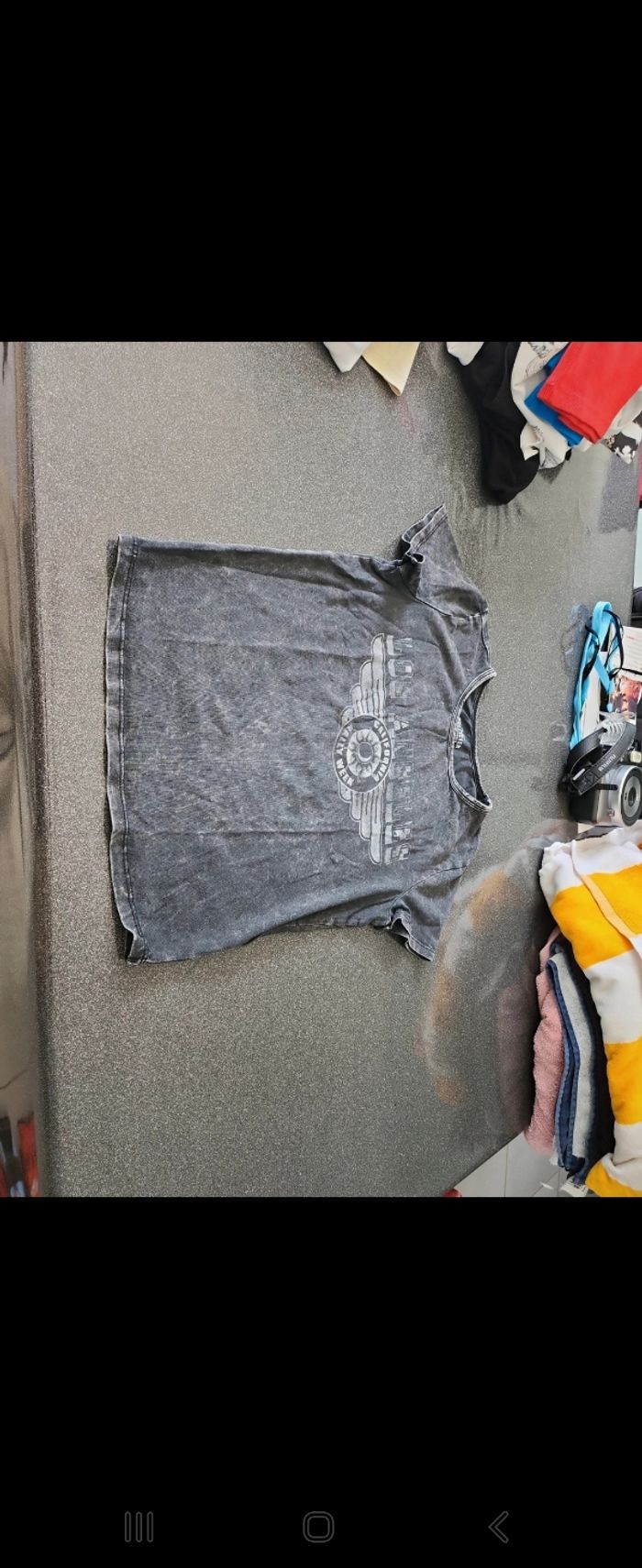 T shirt Hollister gris délavé