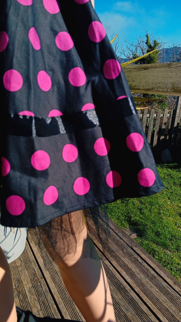 Robe noire à pois fuchsia bustier jupon en tulle intégré style rockabilly pin-up T38 H&R London - photo numéro 5