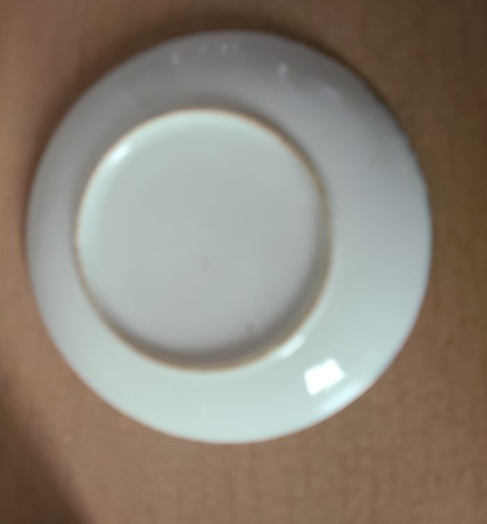 Tasse et 2 soucoupes porcelaine fine Japon - photo numéro 4