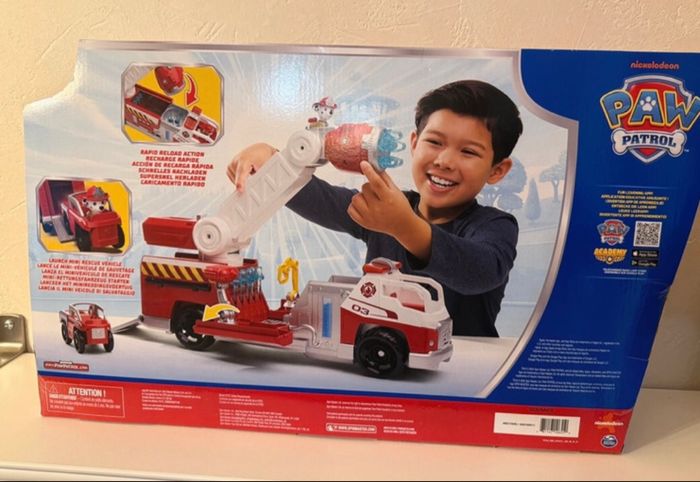 Grand camion de pompiers pat patrouille - photo numéro 3