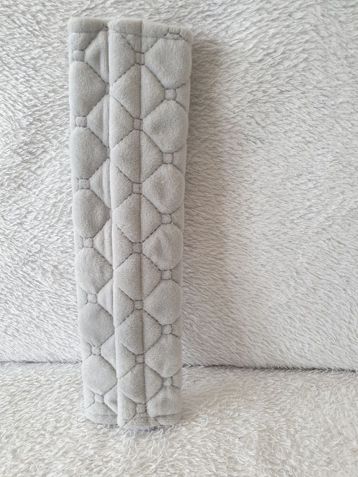 Housse pour ceinture de sécurité neuve - photo numéro 3