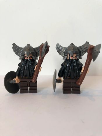 Figurine type lego 2 soldats nains. World of Warcraft