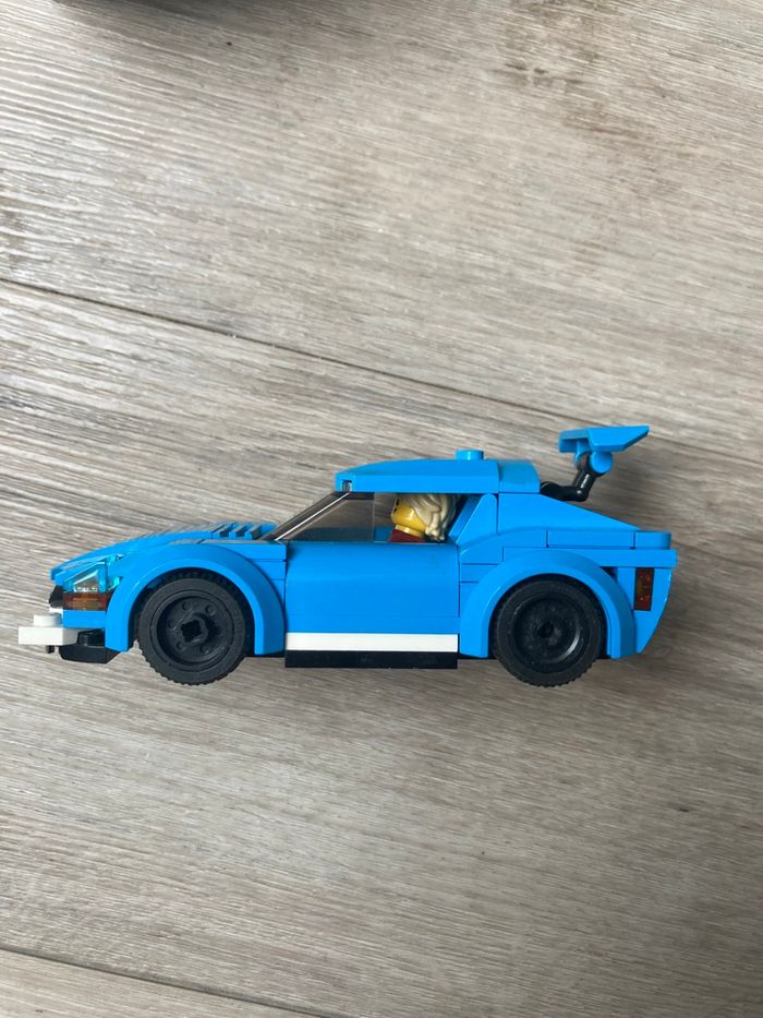 Lego voiture de course réf 60285 - photo numéro 6