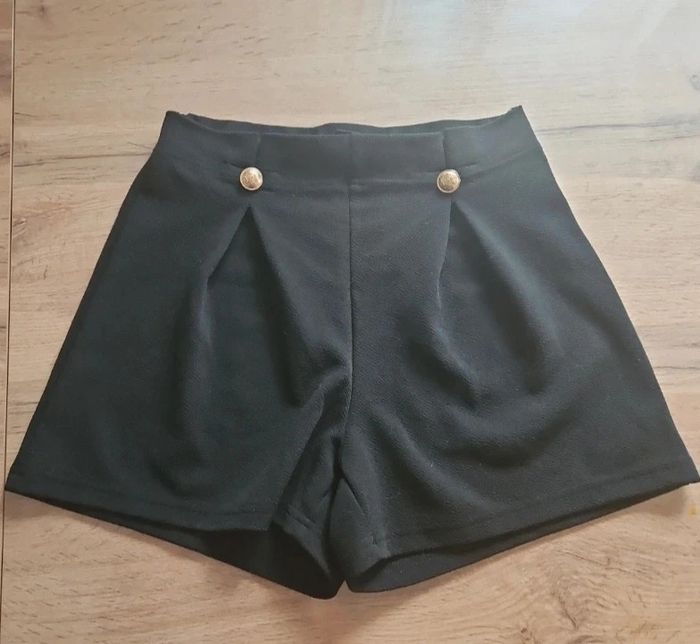 Short noire femme shein M neuf