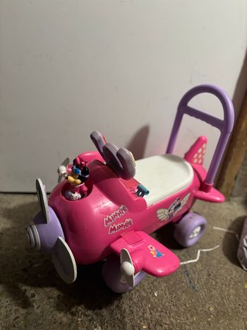 Avion porteur Minnie 