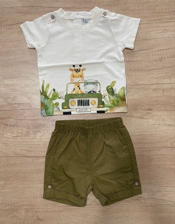 Ensemble tee-shirts et short