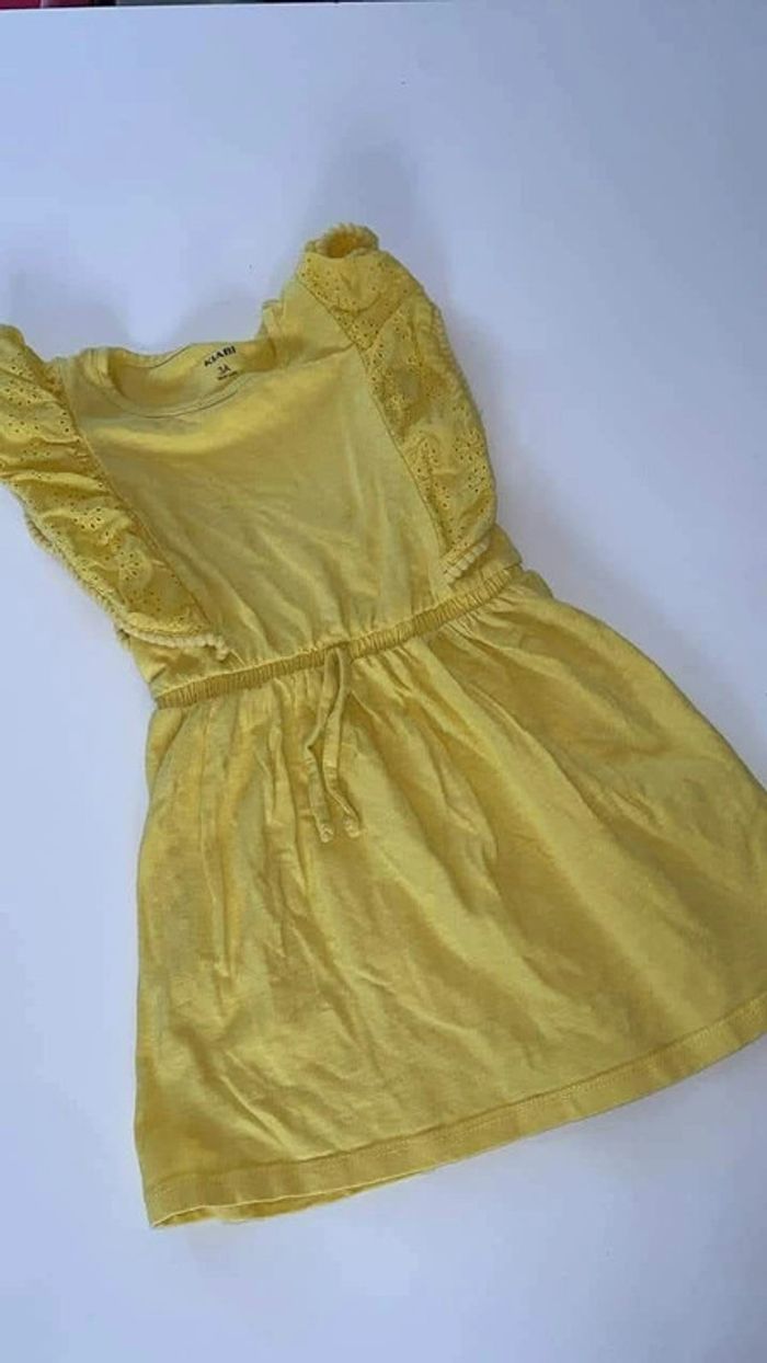 Robe jaune