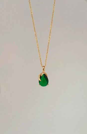 Collier pierre verte 