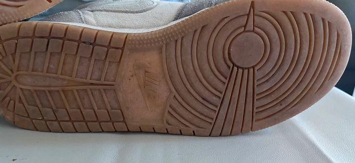 Baskets de Nike air Jordan 1 mid en taille 39 - photo numéro 5