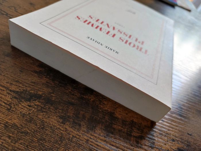 Livre Trois femmes puissantes - photo numéro 4