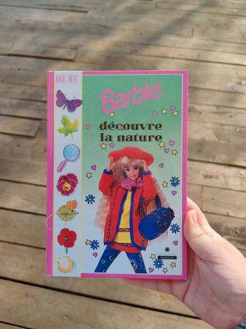 Livre barbie découvre la nature vintage