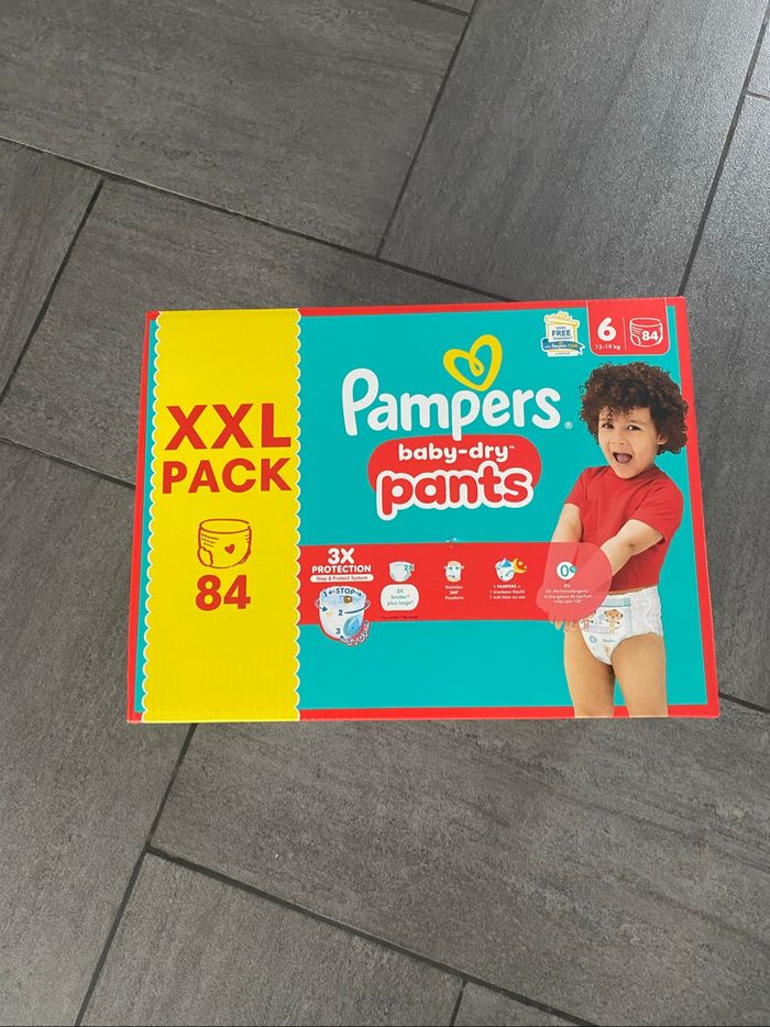Pack de 84 couches culottes Pampers baby dry pants T6 taille 6