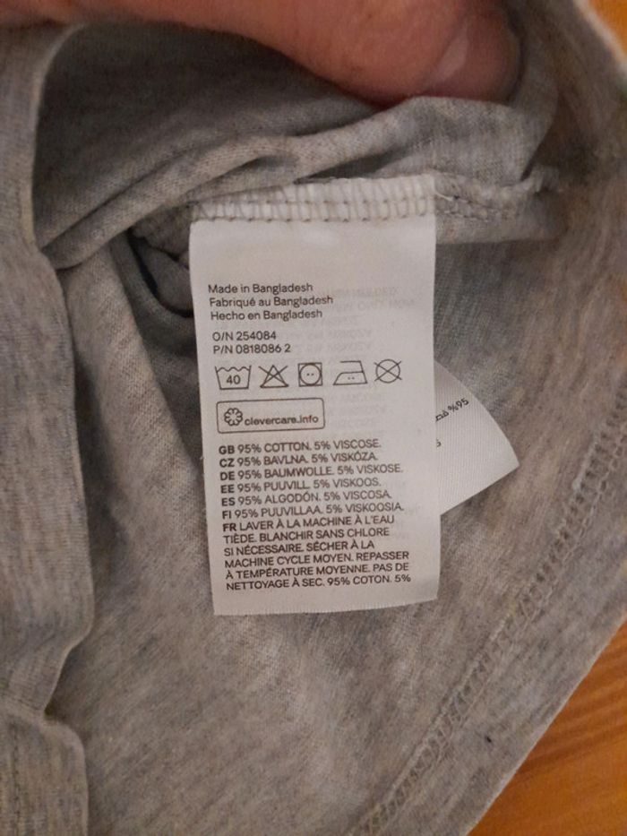 tee shirt manches longues gris H&M 4-6mois - photo numéro 3