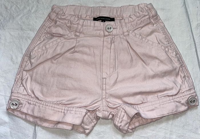 short Marc Jacobs 6 ans bien porté