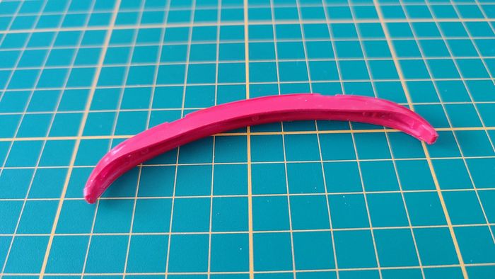 Baguette pare-chocs avant pièce miniature Porsche 356 B 1961 Burago BBurago 1/18 1/18e 1/18ème #B42 - photo numéro 2