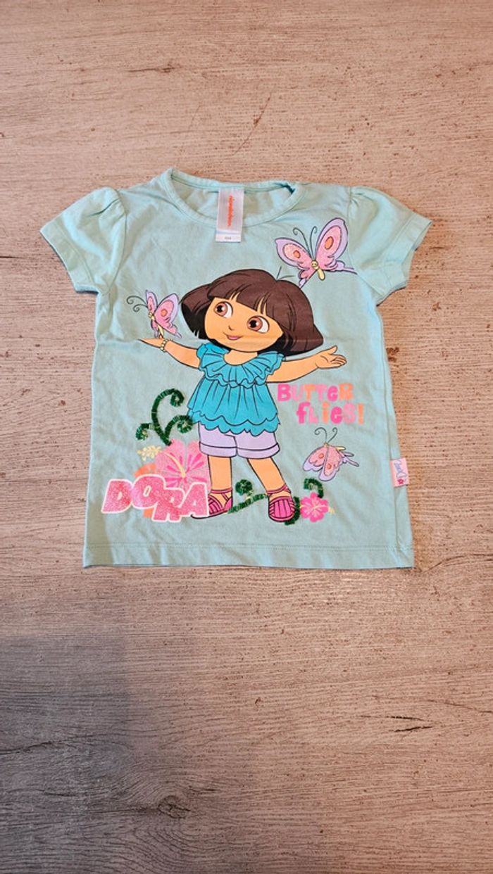 T shirt d été à manches courtes, vert d eau, Doea l exploratrice, jamais mis, 4 ans - photo numéro 2