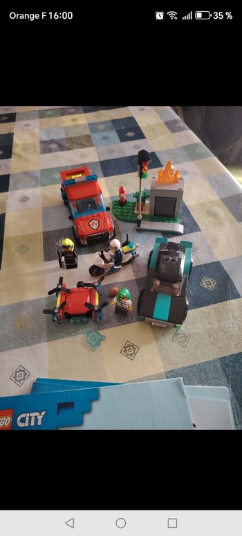 Lego City 60319 Pompier et Policier 