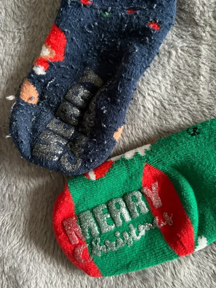 2 paires de chaussettes Noel - photo numéro 2