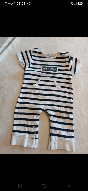 Pyjama bébé taille 6 mois