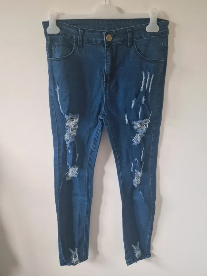 Jeans à trous