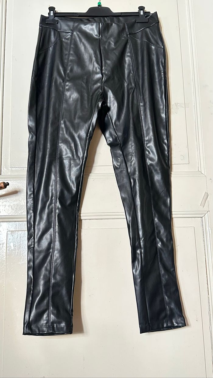 Pantalon très belle - photo numéro 3